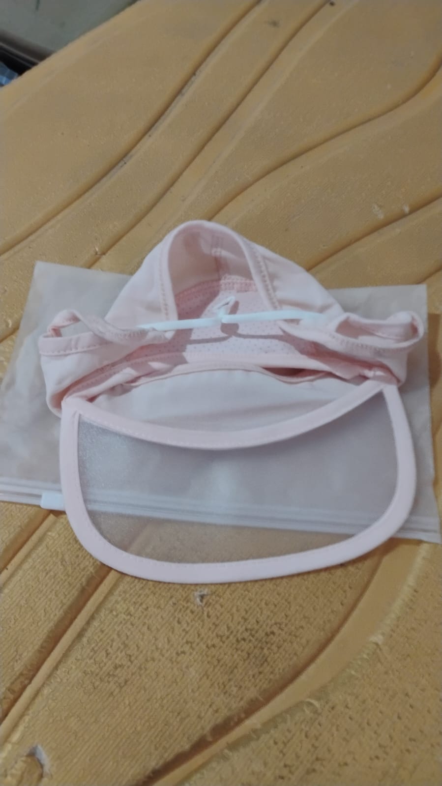 Women's Full Face UV Protection Cap with Built-in Mask and Wide Brim Visor – Breathable (1 Pc) Women's Full Face UV Protection Cap with Built-in Mask and Wide Brim Visor – Breathable (1 Pc)